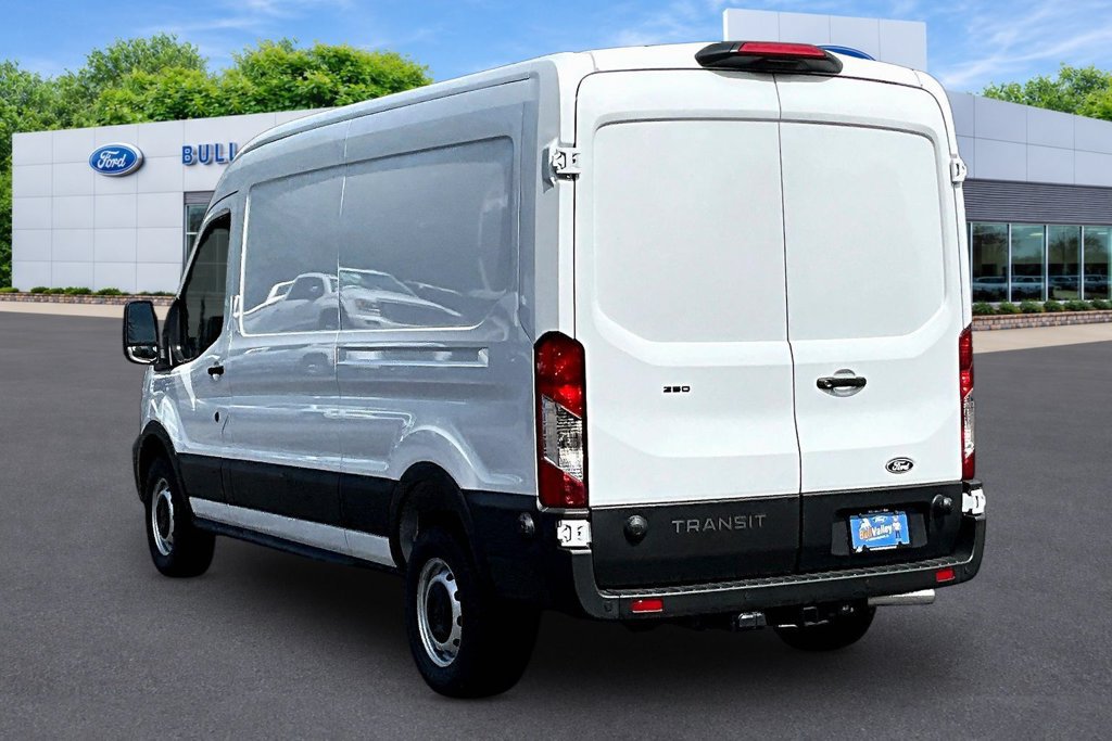 New 2027 Ford Transit 250 148 Medium Roof w/ Load Area Protection Package RWD image 3