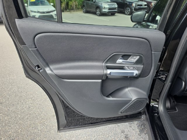 Used 2024 Mercedes-Benz GLB 250 image 13