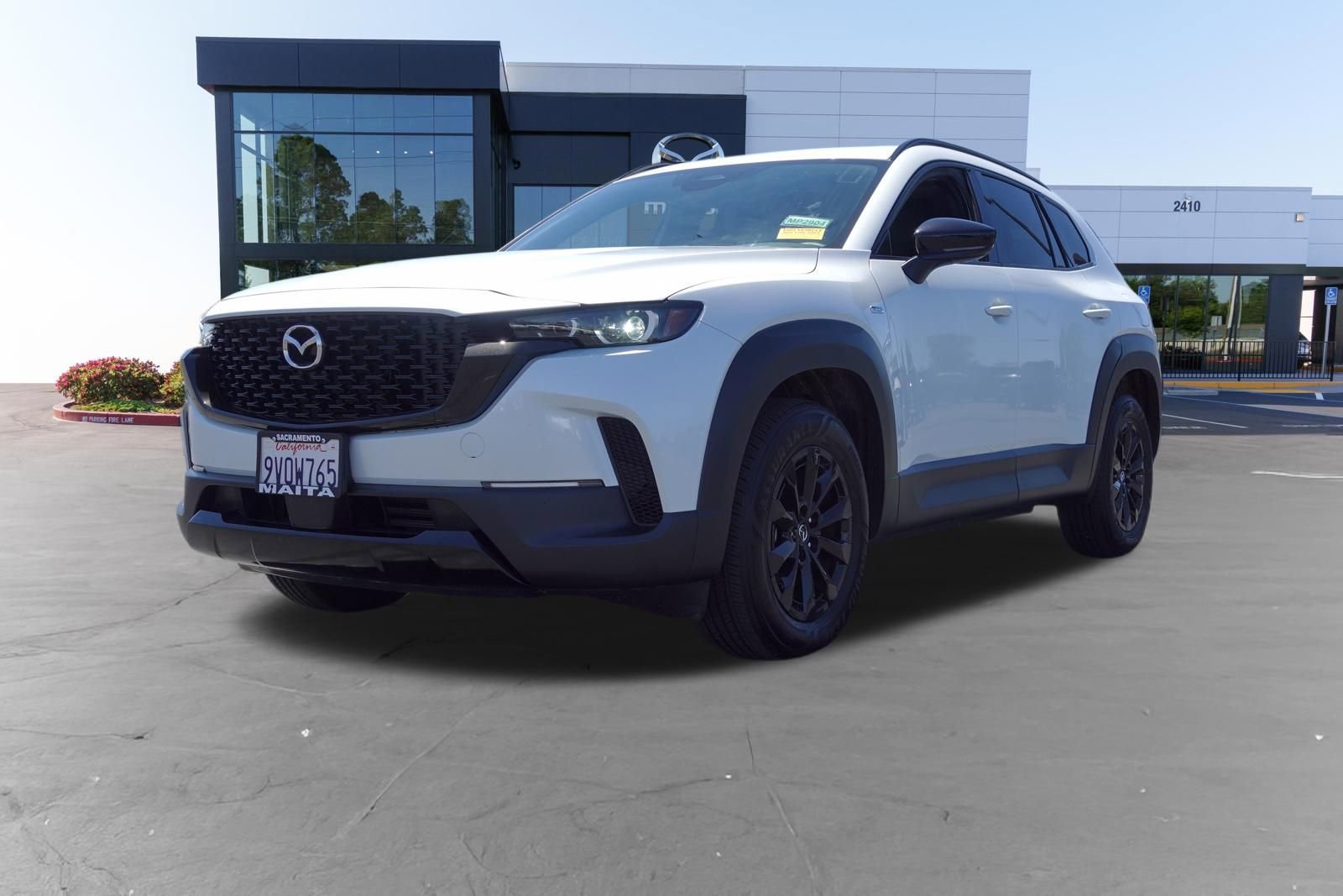 Used 2025 MAZDA CX-50 AWD 2.5 Hybrid w/ Premium Pkg image 9