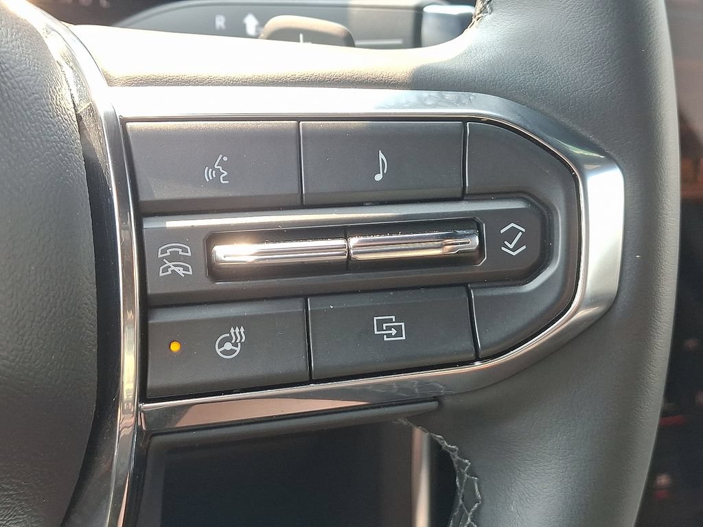 Certified 2025 GMC Acadia Elevation AWD/4WD image 22