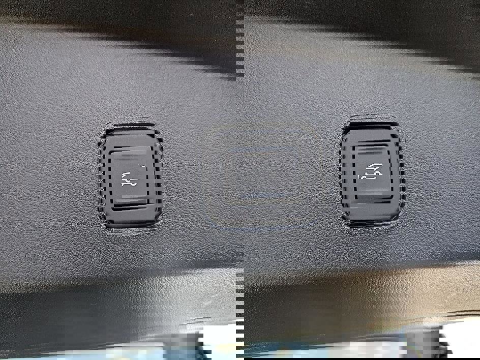 New 2026 Cadillac Lyriq Sport image 30