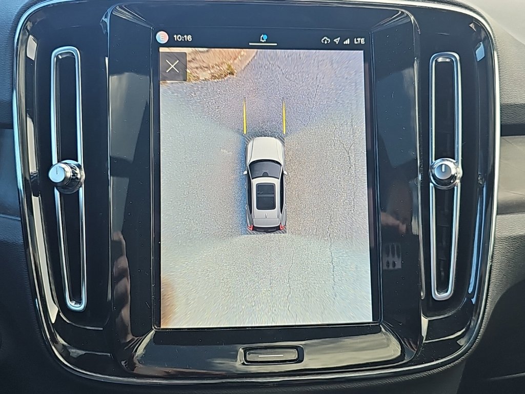 Used 2023 Volvo XC40 Recharge Ultimate w/ Protection Package Premier AWD/4WD image 10