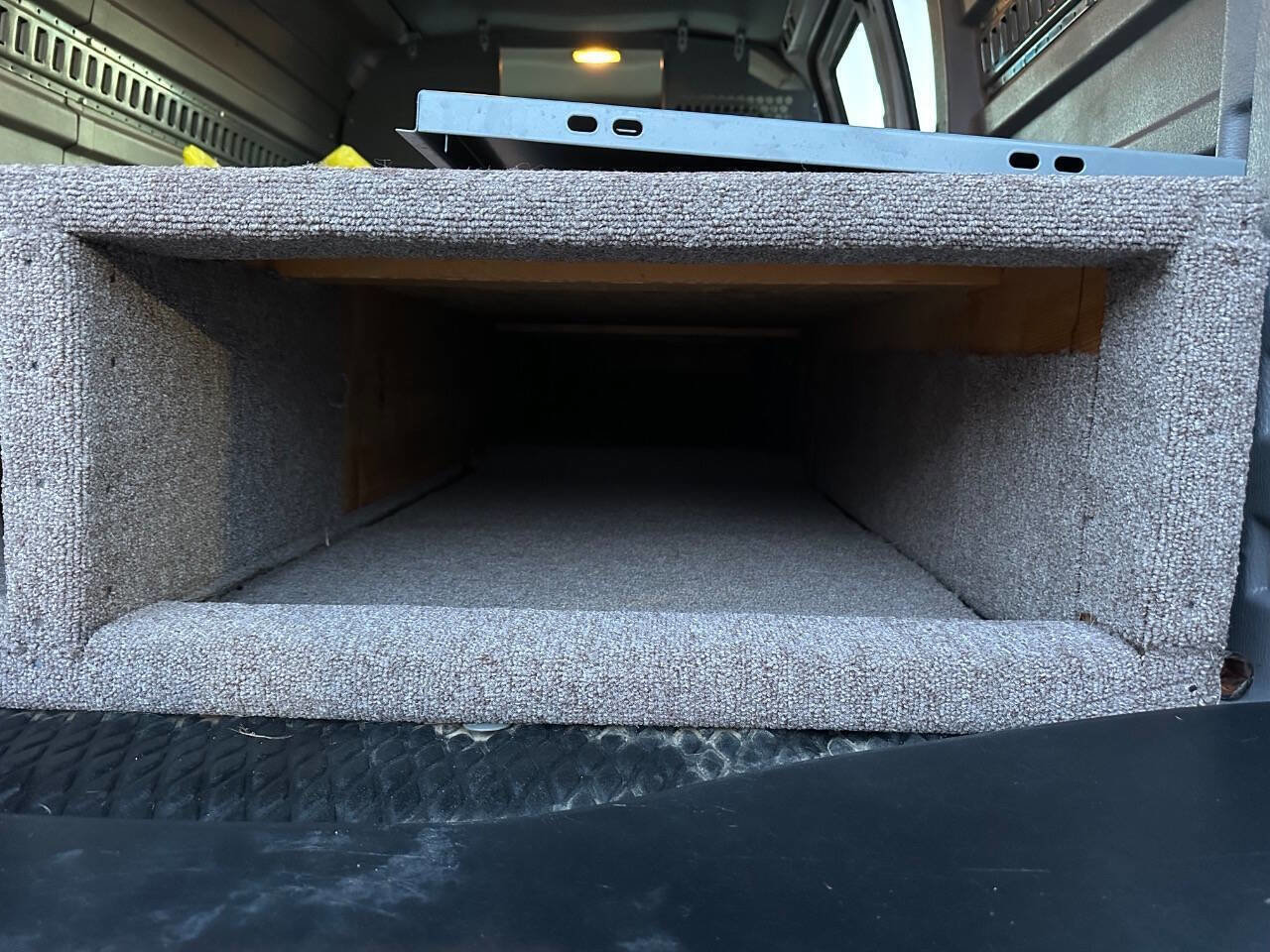 Used 2001 Chevrolet Express 1500 image 40