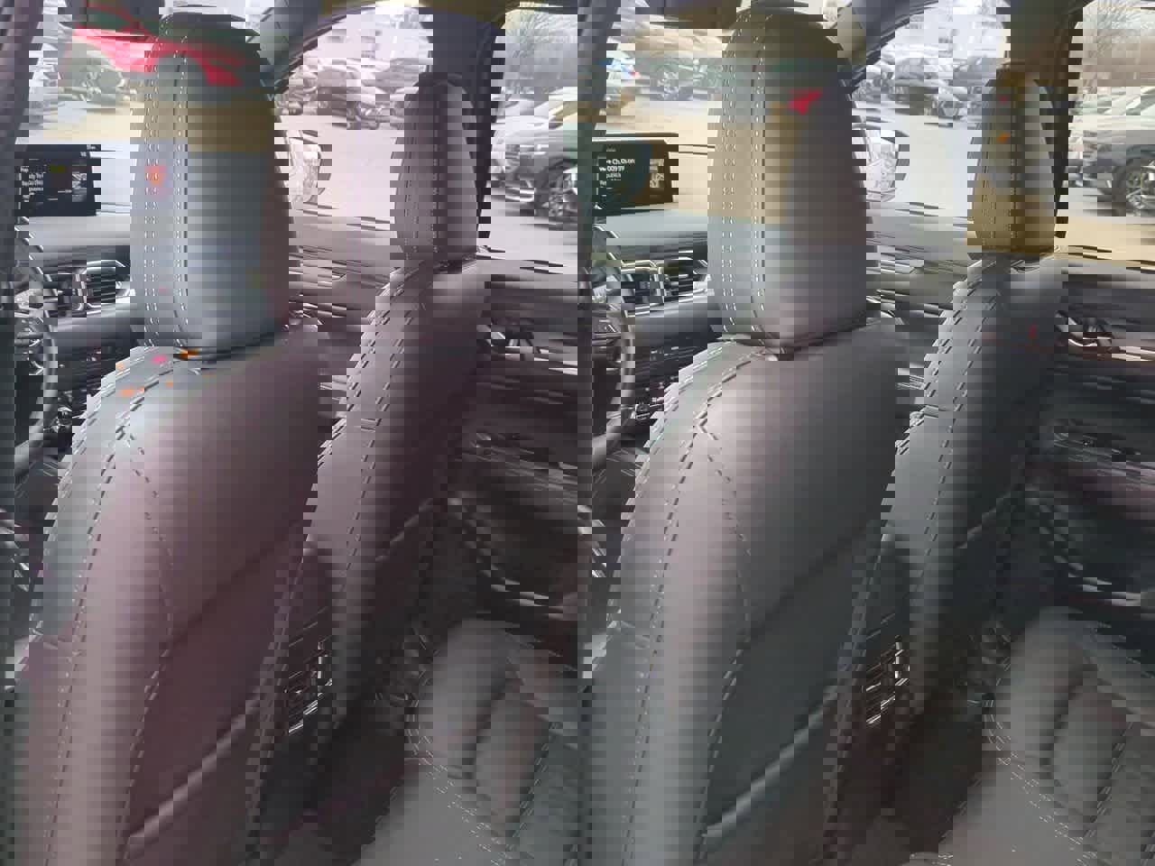 Used 2024 MAZDA CX-5 Signature image 17