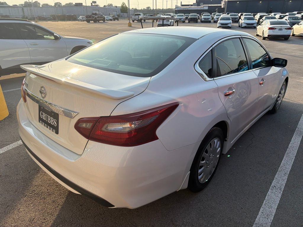 Used 2018 Nissan Altima 2.5 S w/ S Convenience Package FWD image 4