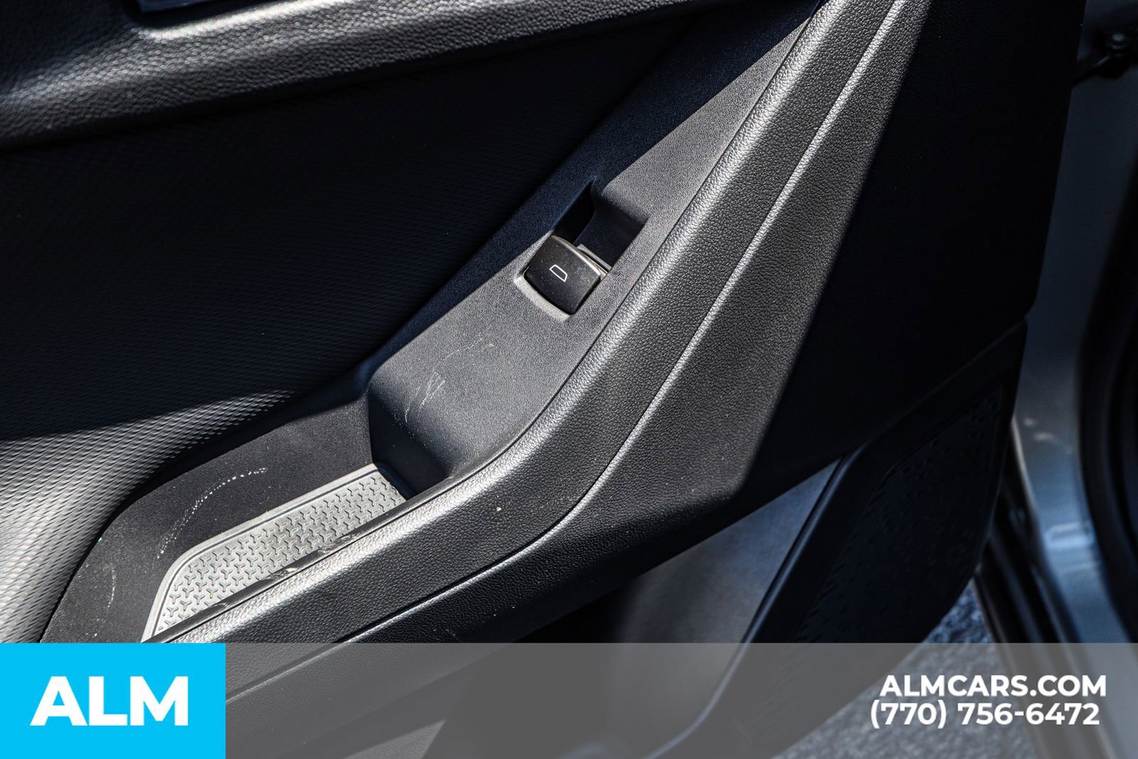 Used 2026 Chevrolet Equinox LT w/ Convenience Package II image 59