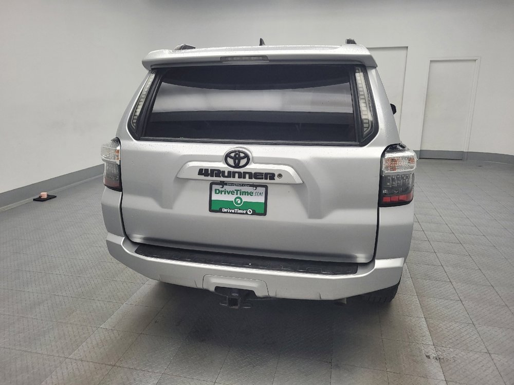 Used 2020 Toyota 4Runner SR5 image 7