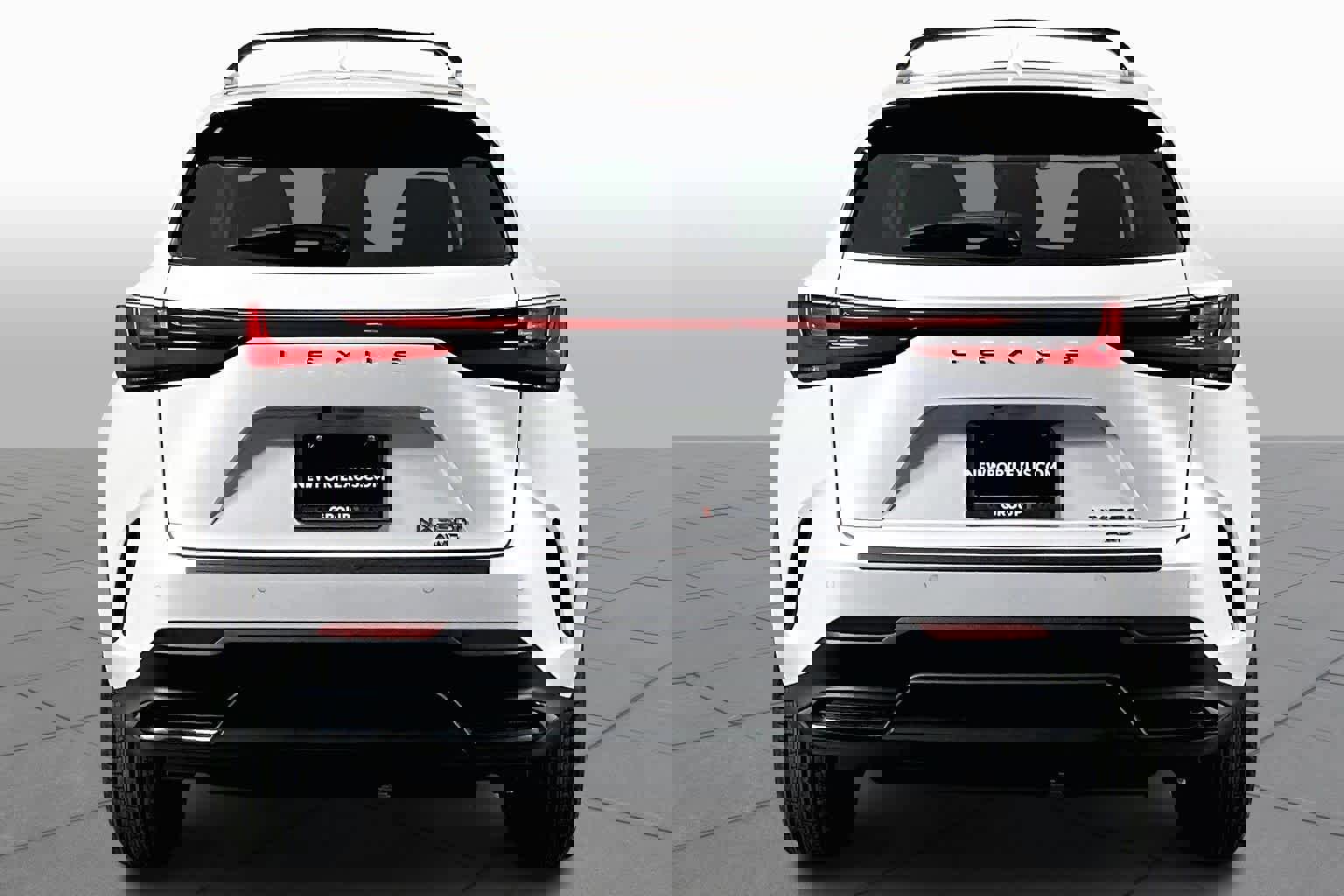 Used 2024 Lexus NX 350h AWD w/ Vision Package image 4