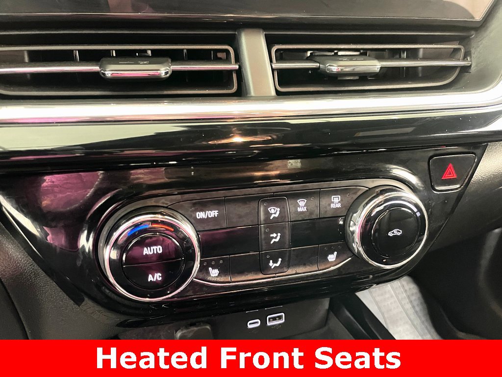 Certified 2025 Chevrolet Trax RS w/ Driver Confidence Package image 8