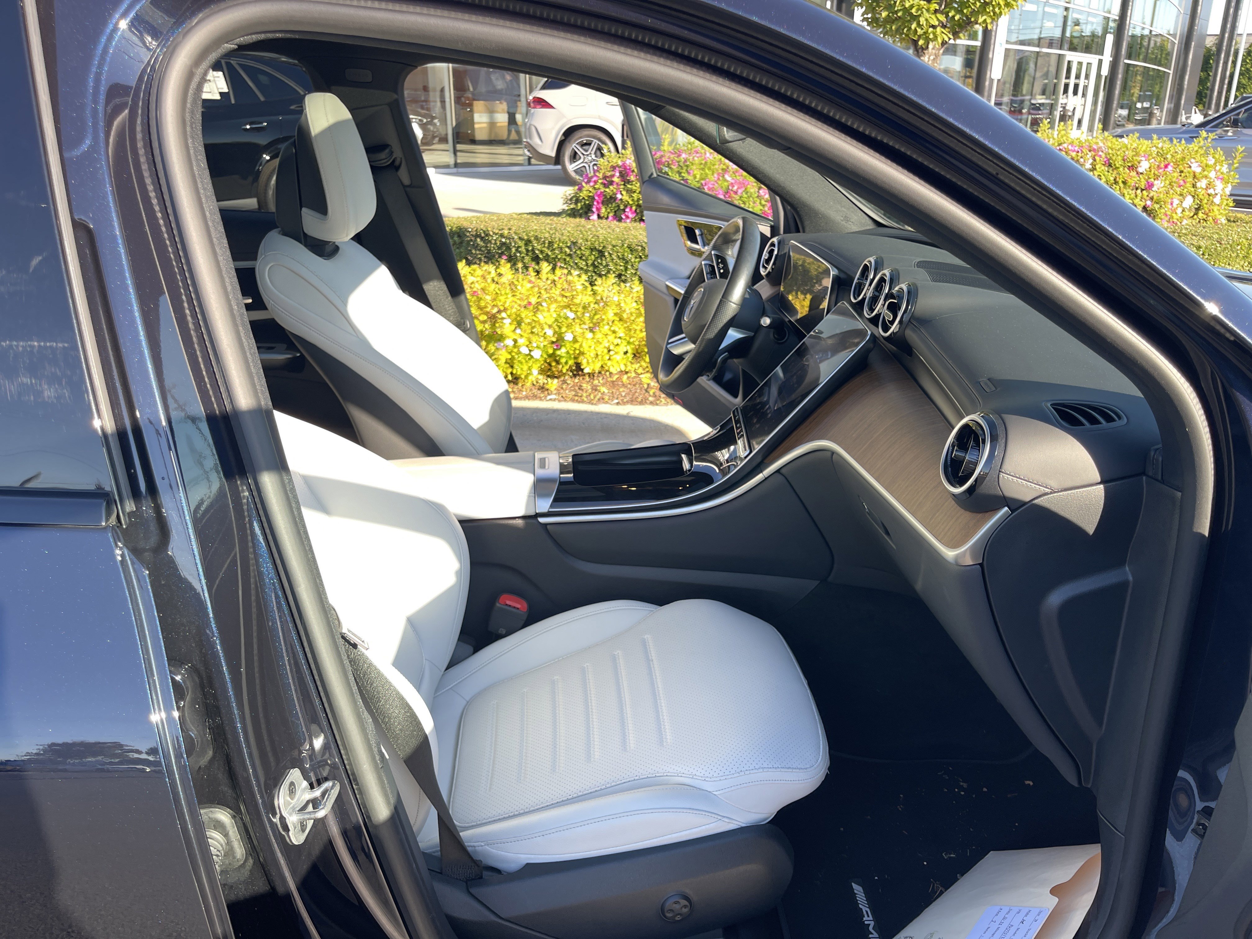 Certified 2023 Mercedes-Benz GLC 300 4MATIC image 35