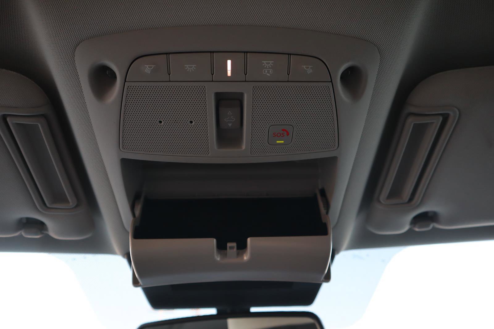 Used 2022 Nissan Armada SL image 38