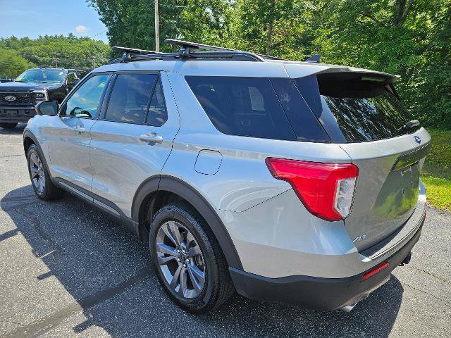 Certified 2023 Ford Explorer XLT w/ Equipment Group 202A AWD/4WD image 7
