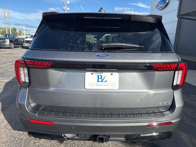 New 2026 Ford Explorer ST-Line image 5