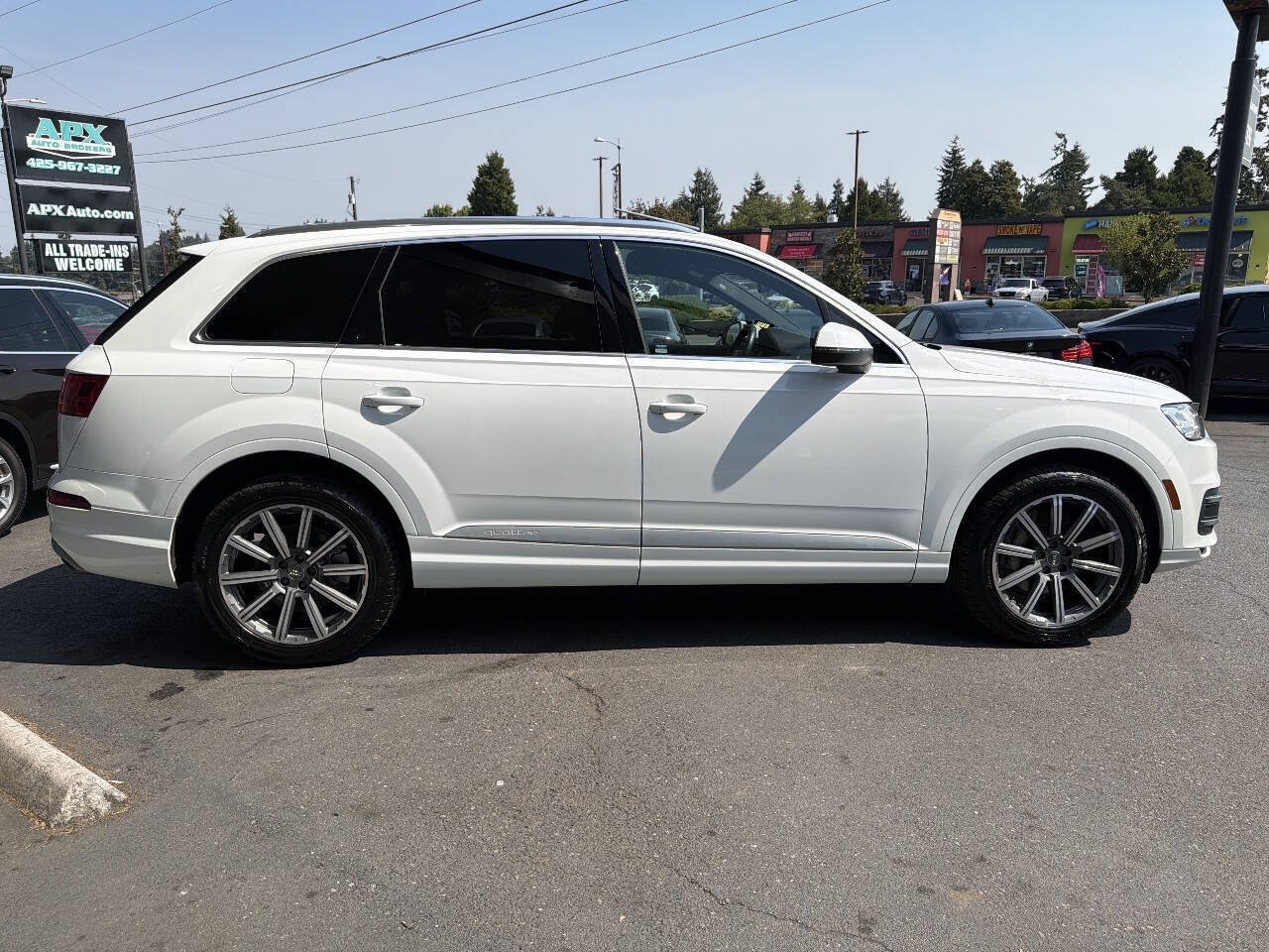 Used 2018 Audi Q7 3.0T Prestige AWD/4WD image 10