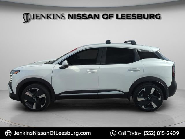 Certified 2025 Nissan Kicks SR image 11