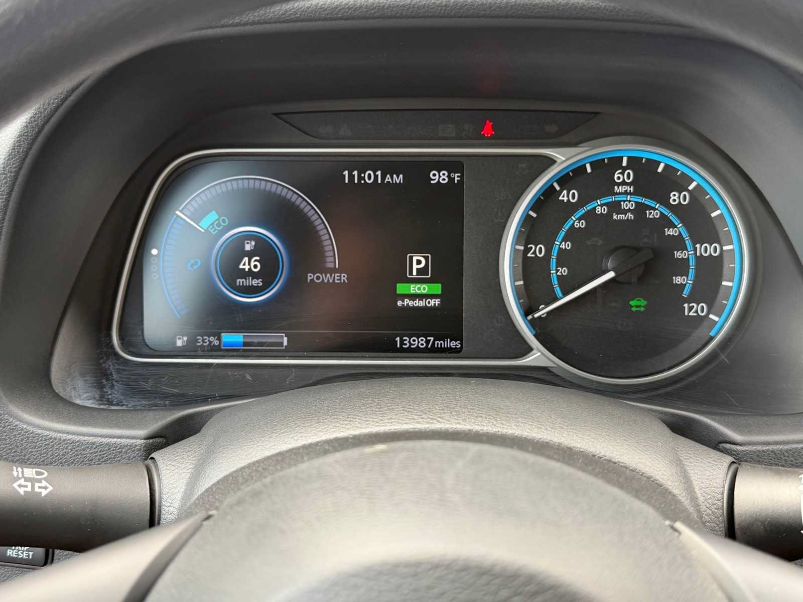Used 2025 Nissan Leaf S FWD image 17