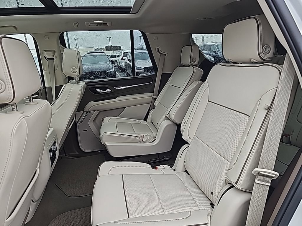 Used 2023 GMC Yukon Denali image 11
