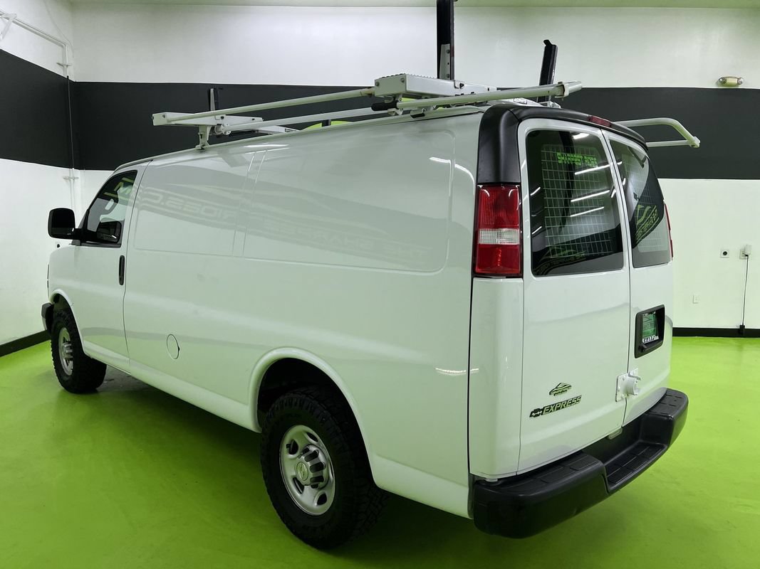 Used 2021 Chevrolet Express 2500 w/ Driver Convenience Package RWD image 7