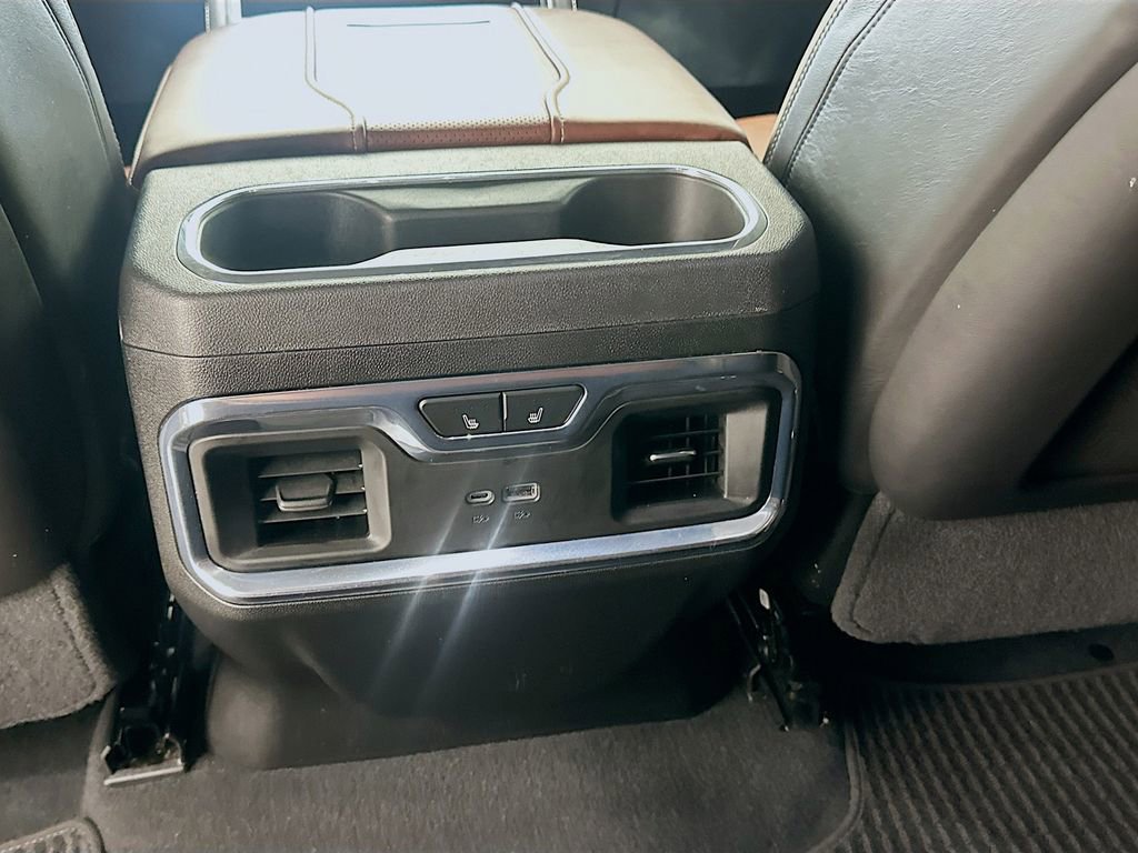 Used 2025 GMC Sierra 3500 Denali Ultimate AWD/4WD image 25