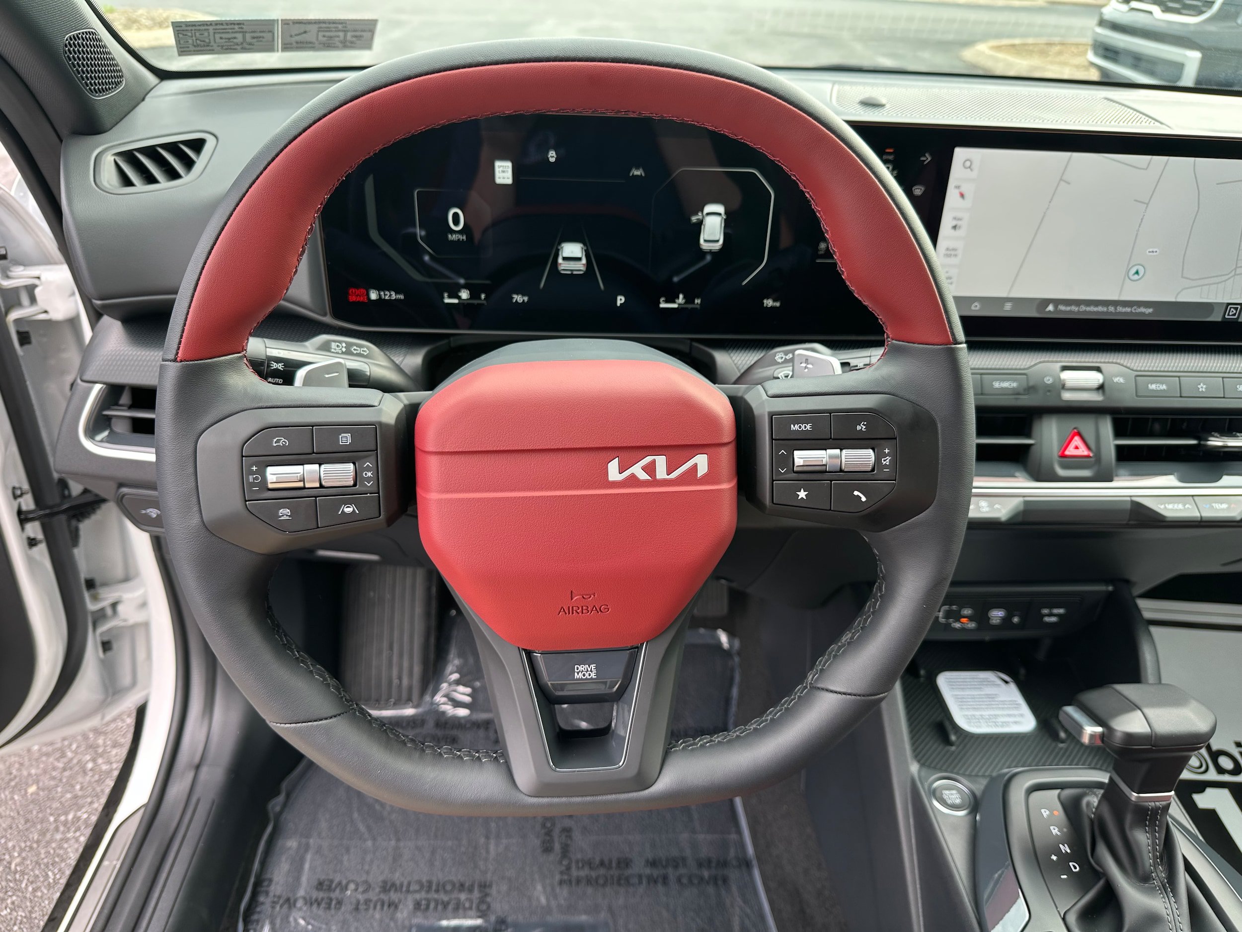 New 2026 Kia K4 GT-Line w/ GT-Line Premium Package FWD image 35