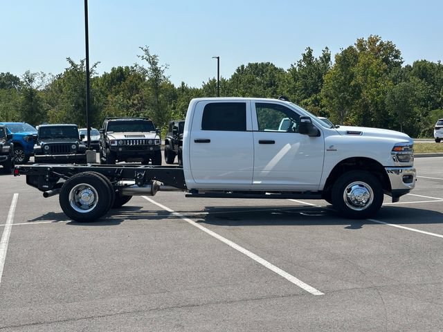 New 2027 RAM 3500 Tradesman w/ Chrome Appearance Group A AWD/4WD image 8