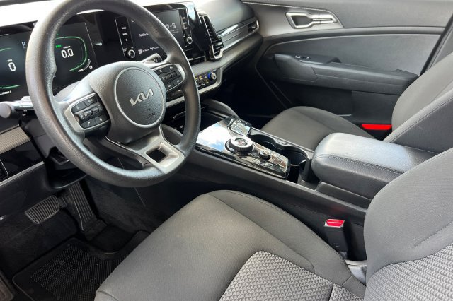 Used 2023 Kia Sportage LX AWD/4WD image 12