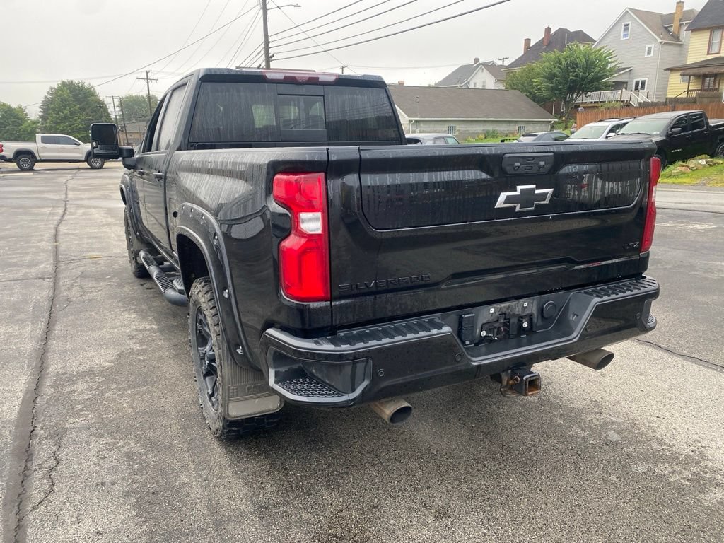 Used 2022 Chevrolet Silverado 2500 LTZ w/ LTZ Plus Package AWD/4WD image 7