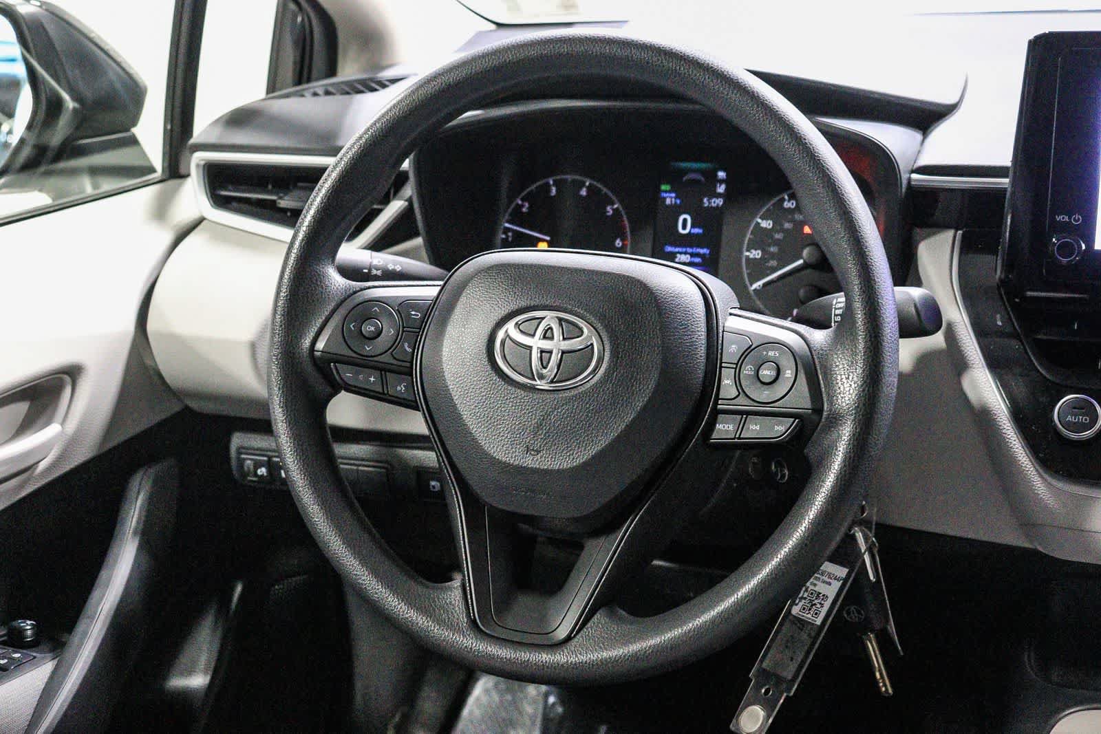 Certified 2025 Toyota Corolla LE FWD image 17