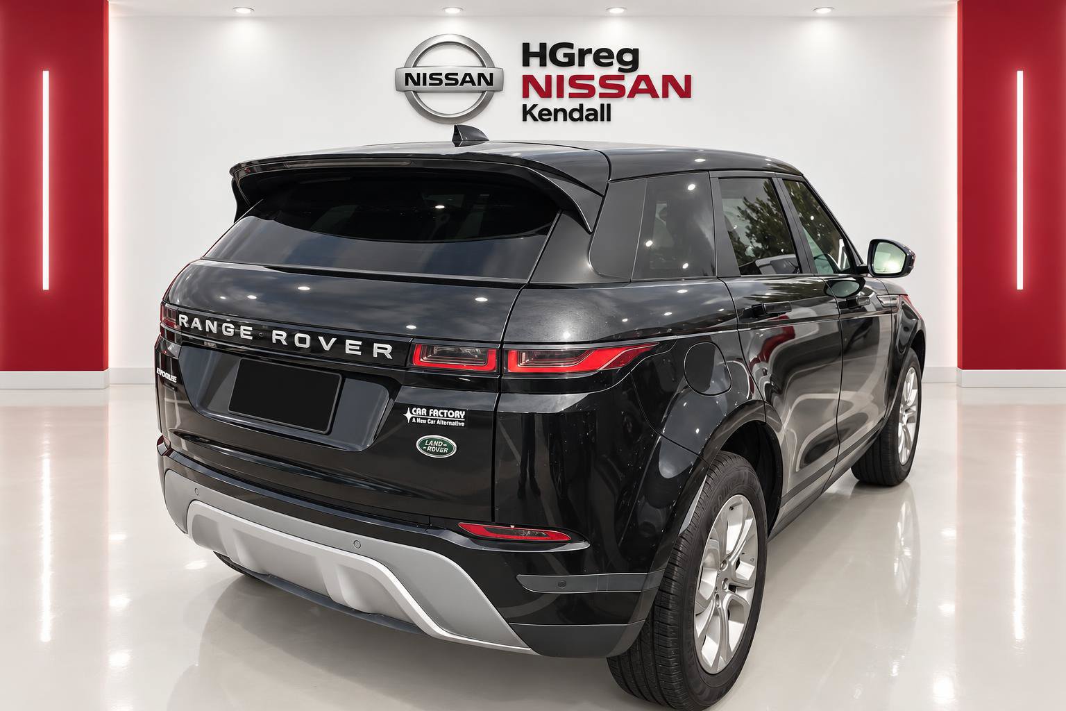 Used 2020 Land Rover Range Rover Evoque S AWD/4WD image 4