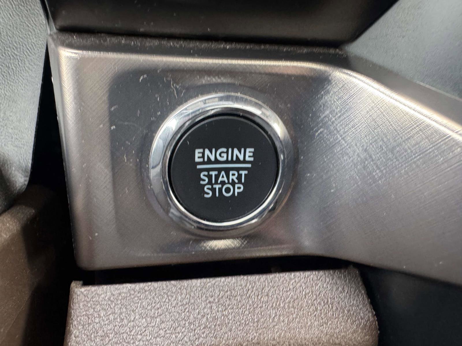 Used 2023 Ford F450 King Ranch w/ Chrome Package image 33