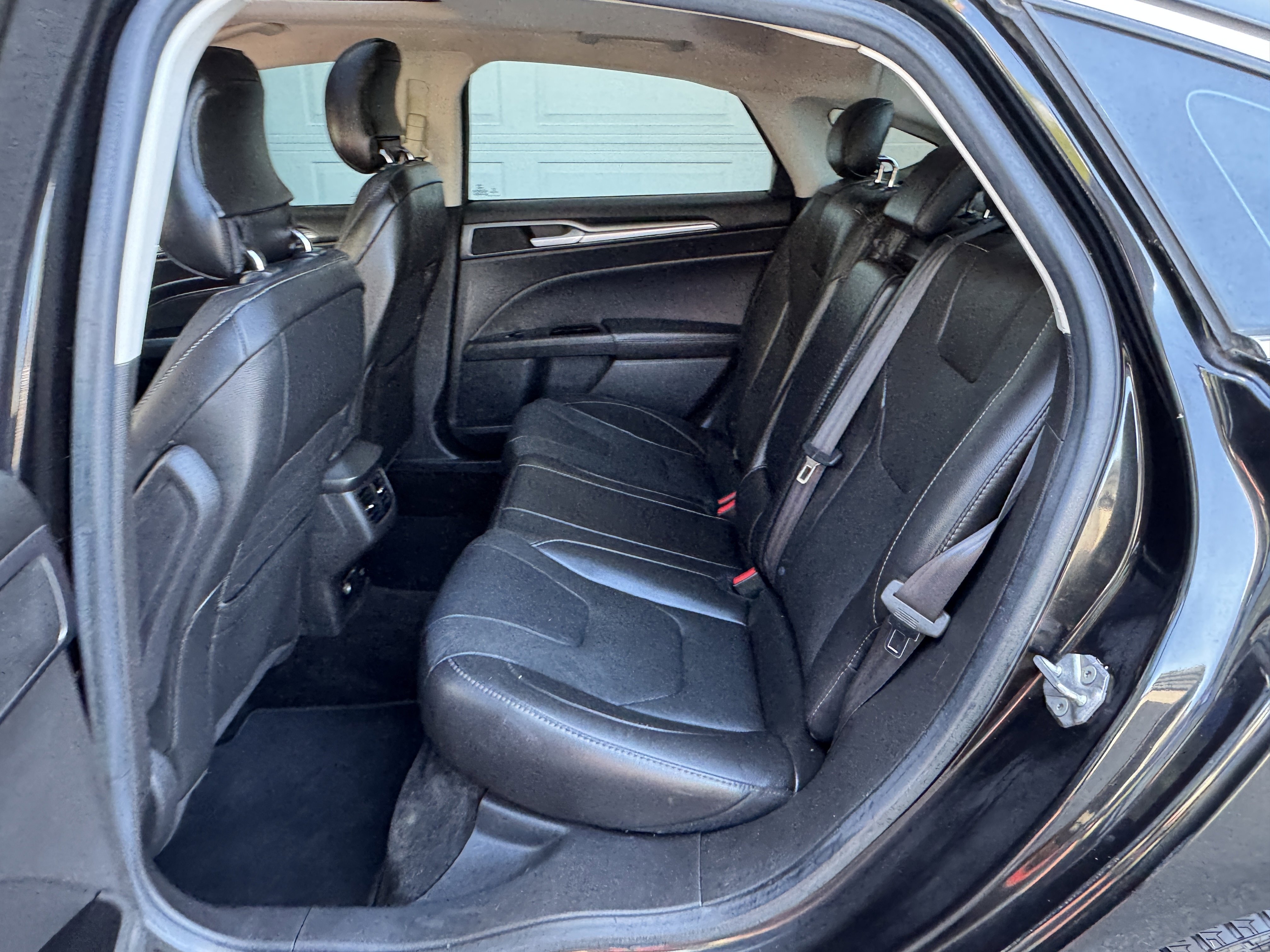 Used 2014 Ford Fusion Titanium AWD/4WD image 23