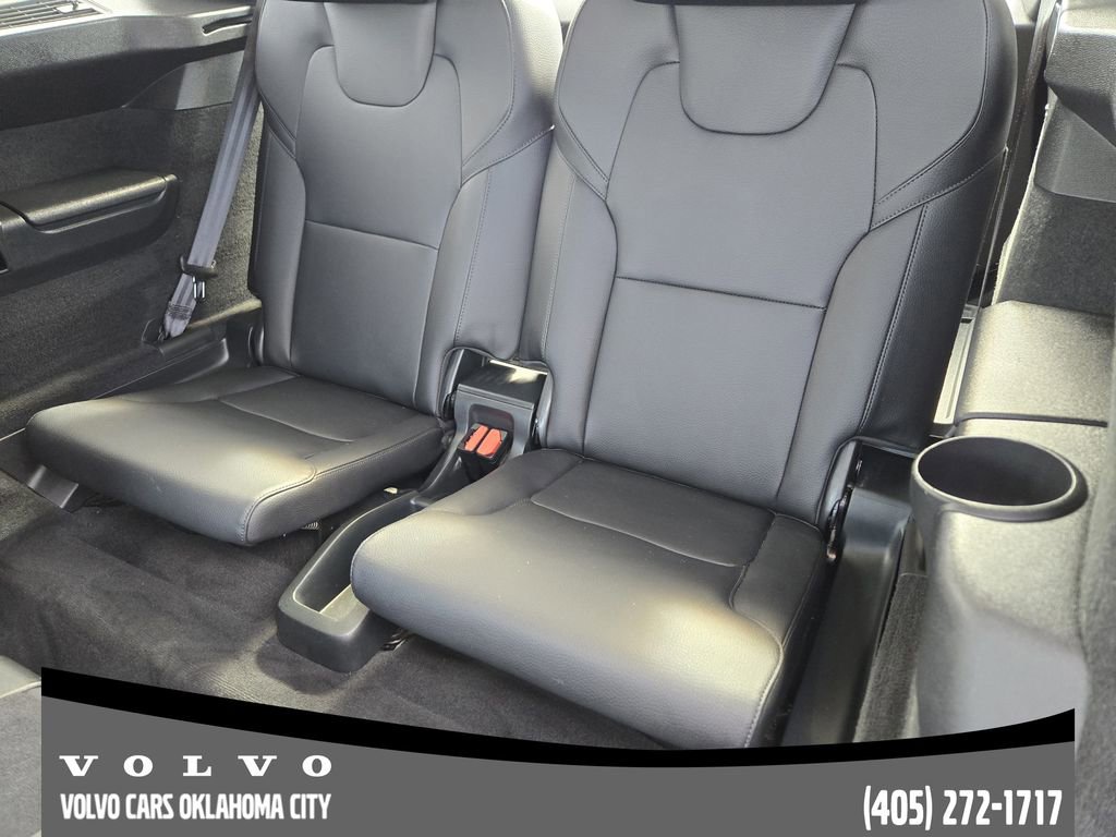 Used 2017 Volvo XC90 T6 Momentum w/ Vision Package image 30