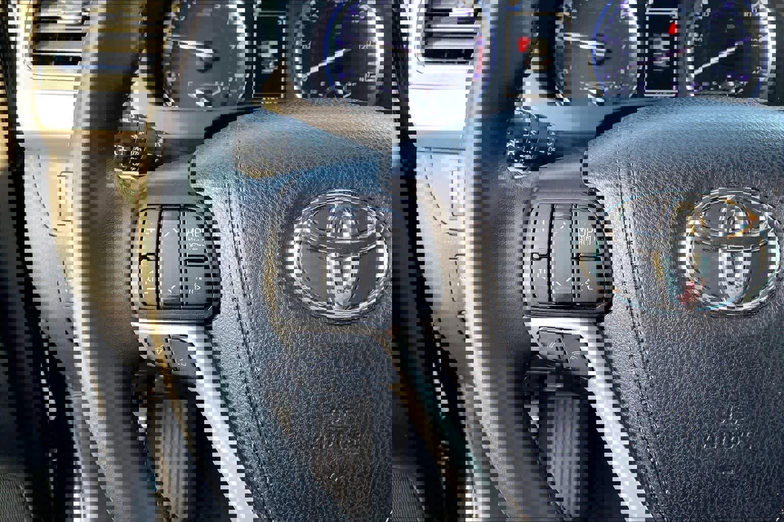 Used 2019 Toyota Highlander XLE image 24