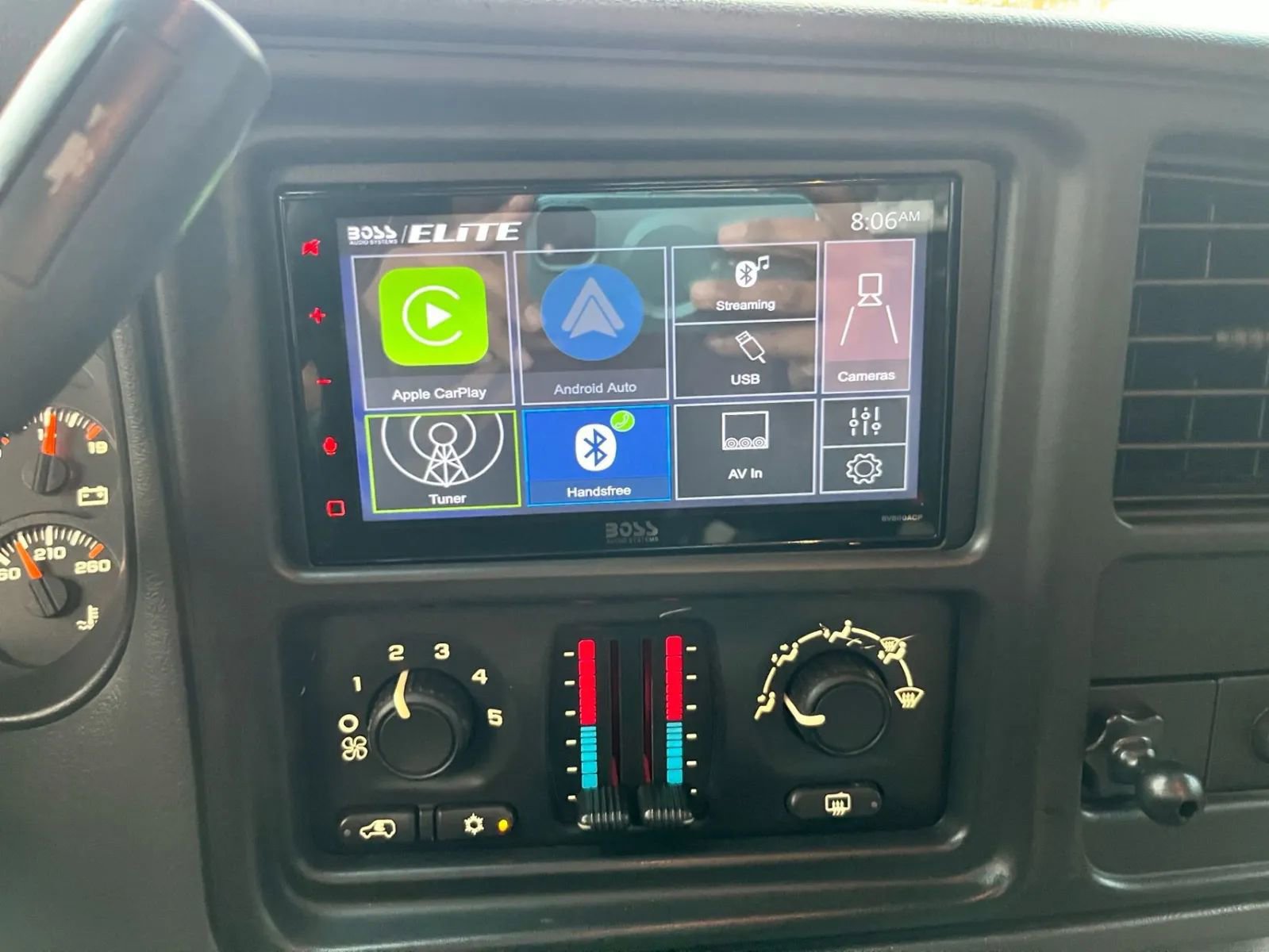 Used 2005 Chevrolet Avalanche Z66 w/ Preferred Equipment Group RWD image 27