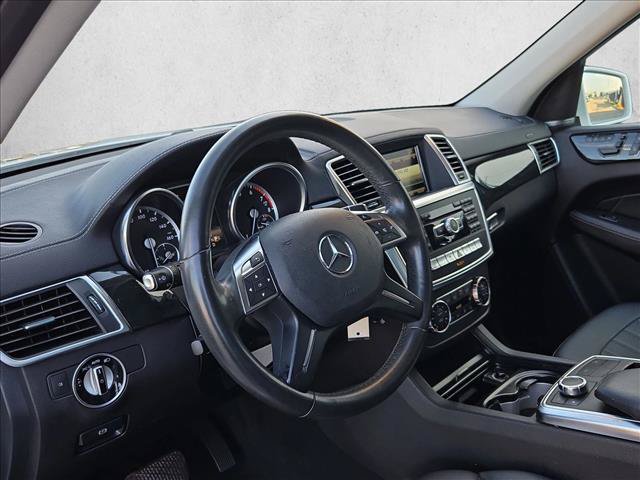 Used 2016 Mercedes-Benz GL 450 4MATIC image 9