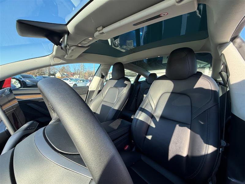 Used 2022 Tesla Model 3 Long Range image 8