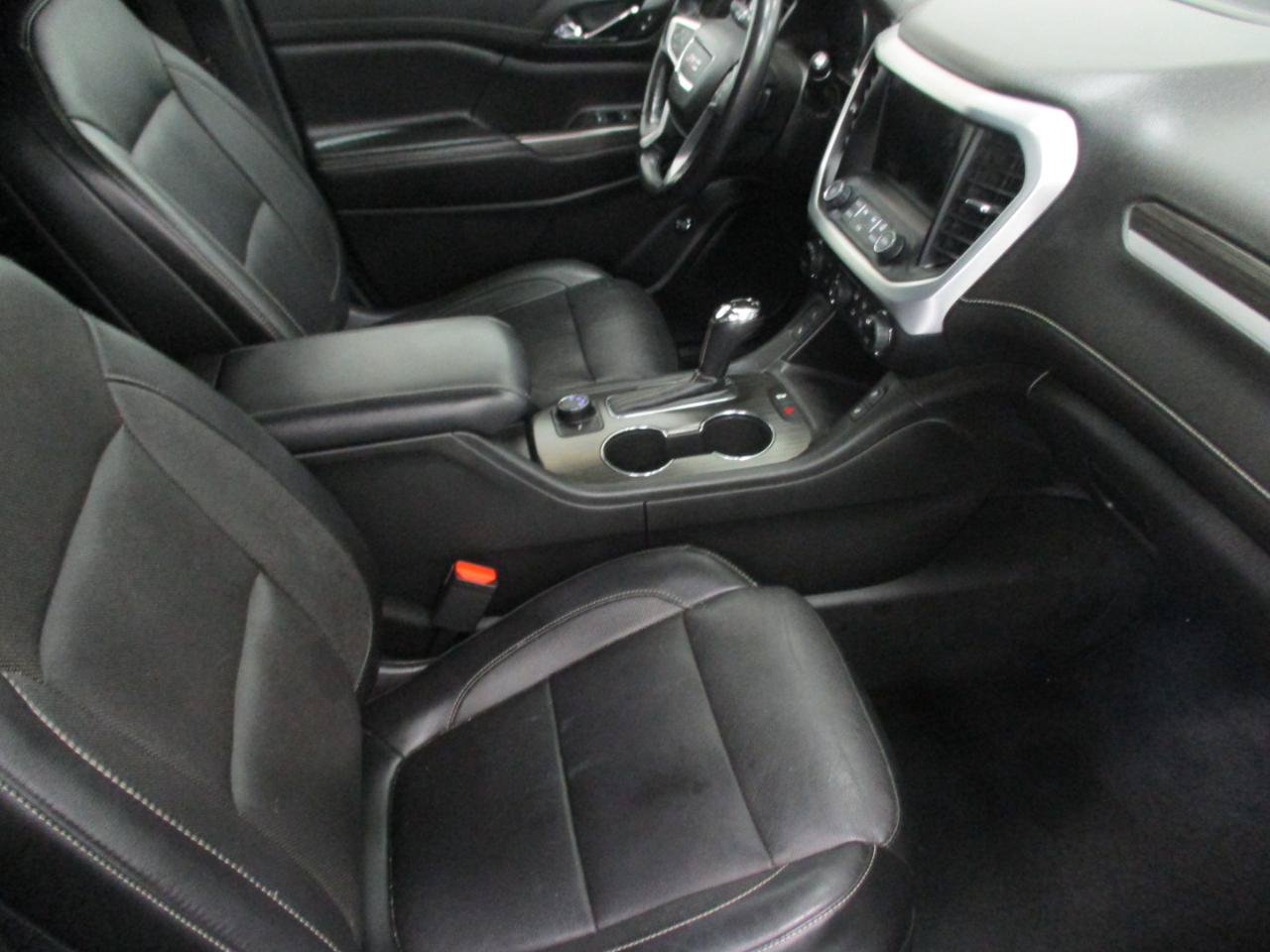 Used 2019 GMC Acadia SLT AWD/4WD image 14