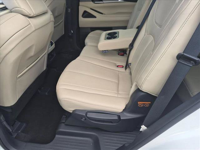 Used 2023 INFINITI QX60 Luxe w/ Cargo Package AWD/4WD image 17