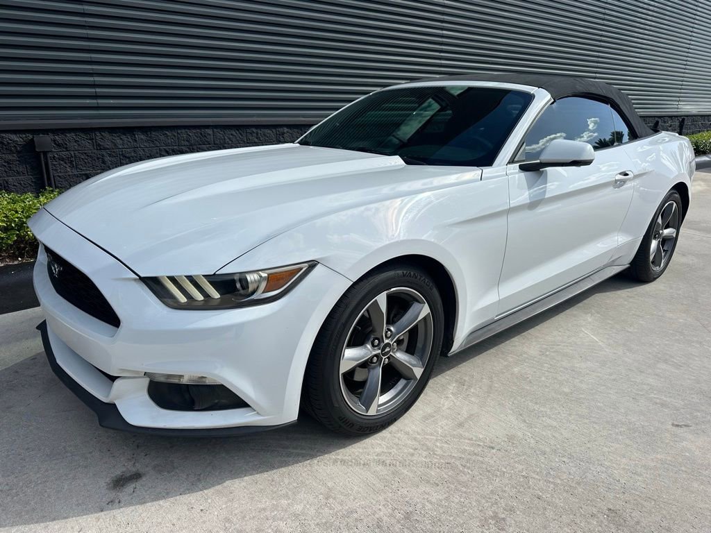 Used 2017 Ford Mustang Premium RWD image 7
