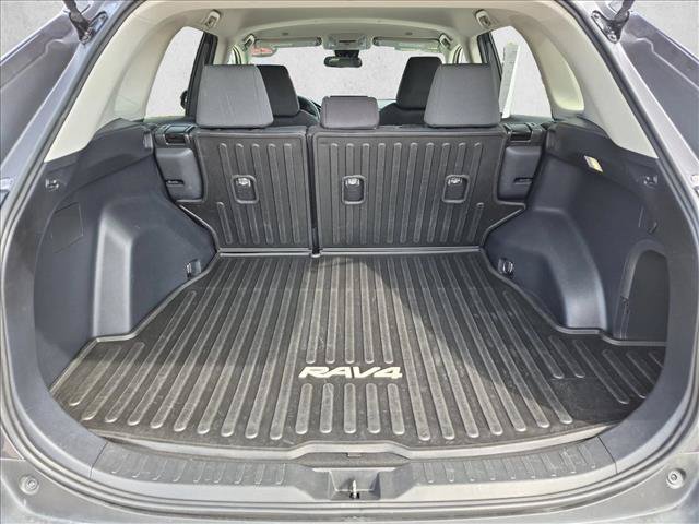 Used 2025 Toyota RAV4 XLE AWD/4WD image 6
