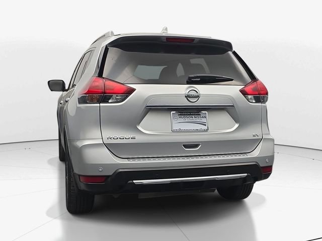 Used 2019 Nissan Rogue SV w/ Sun & Sound Touring Package image 8