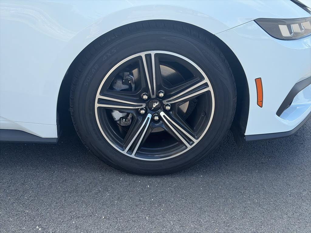 Used 2025 Ford Mustang Premium RWD image 25