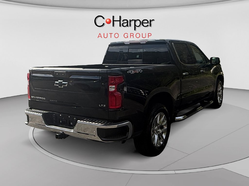 Used 2022 Chevrolet Silverado 1500 LTZ w/ LTZ Convenience Package II AWD/4WD image 3