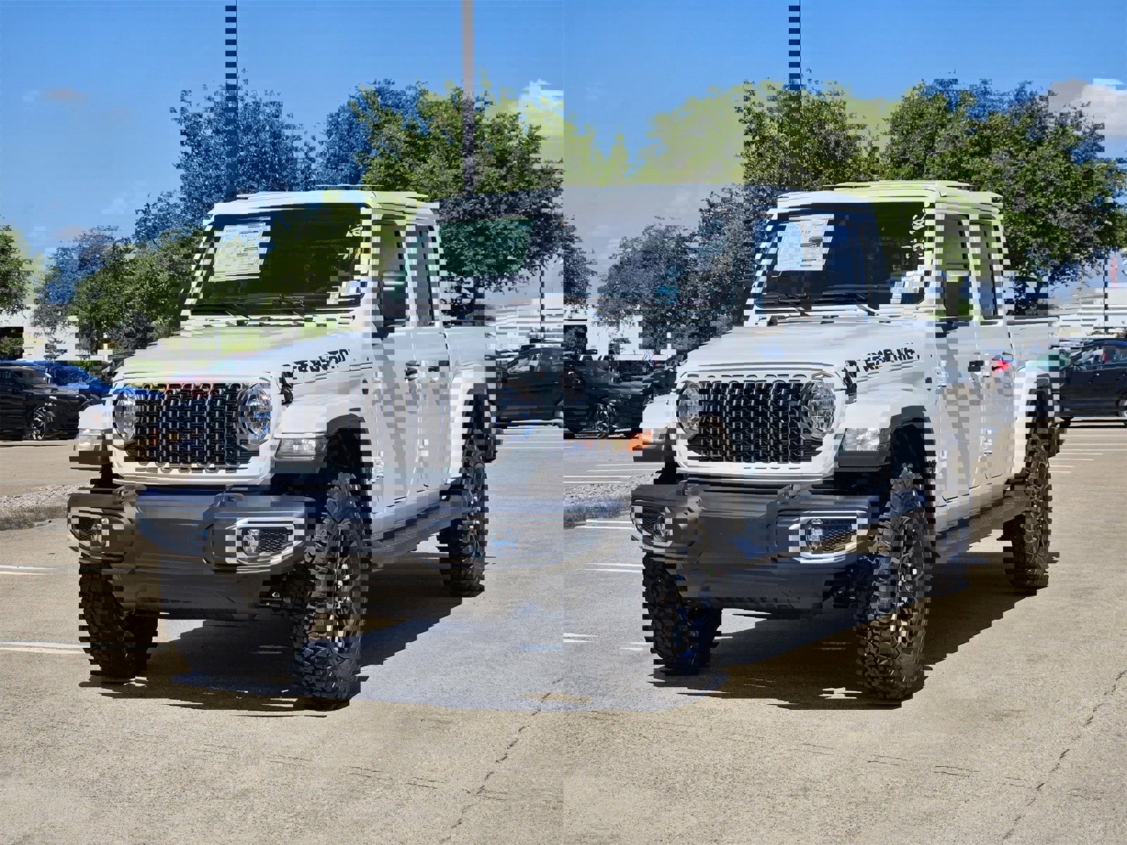 New 2025 Jeep Gladiator Sport image 2