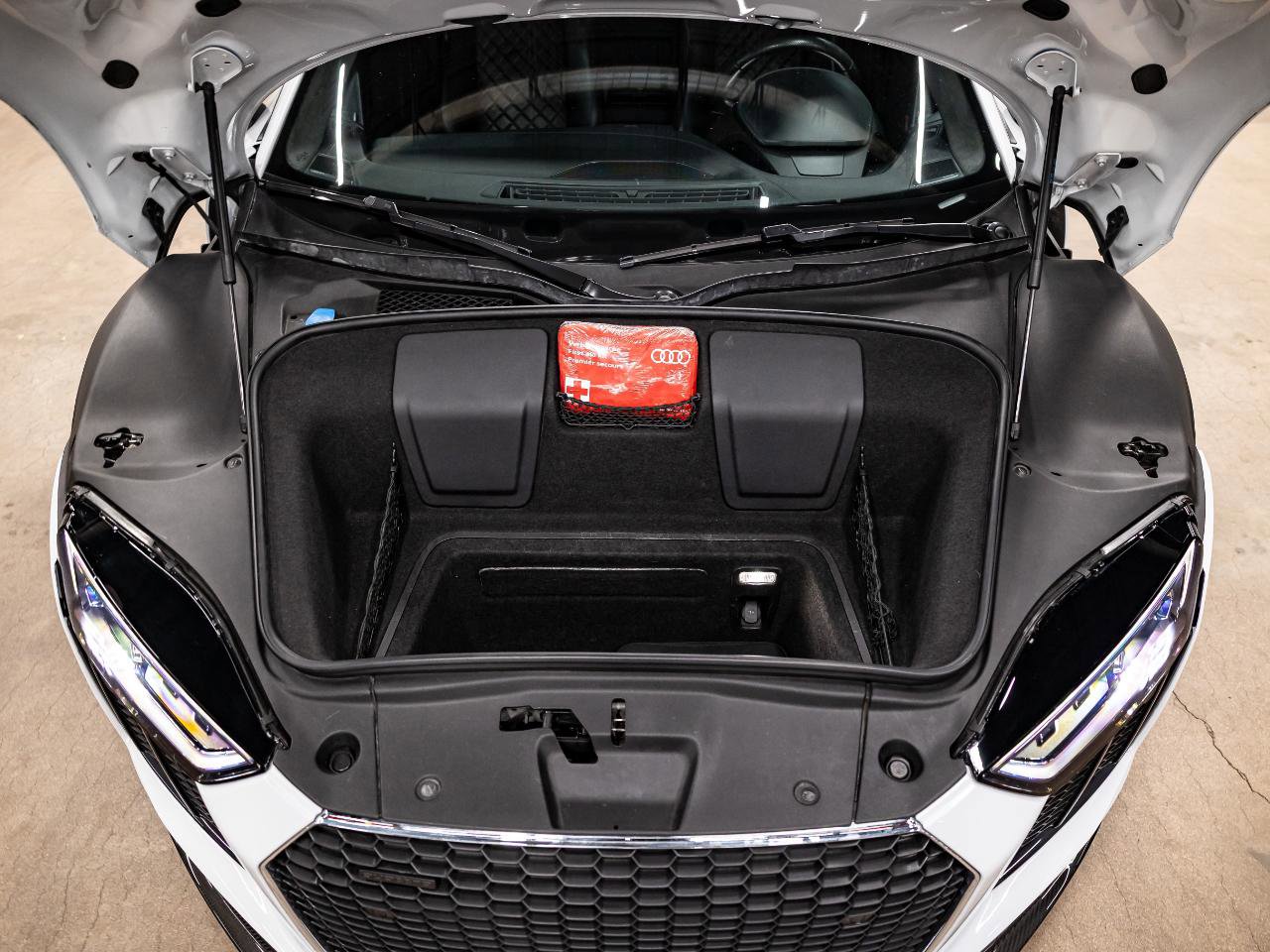 Used 2017 Audi R8 V10 plus image 10