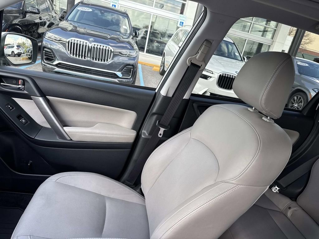 Used 2017 Subaru Forester 2.5i Limited image 16