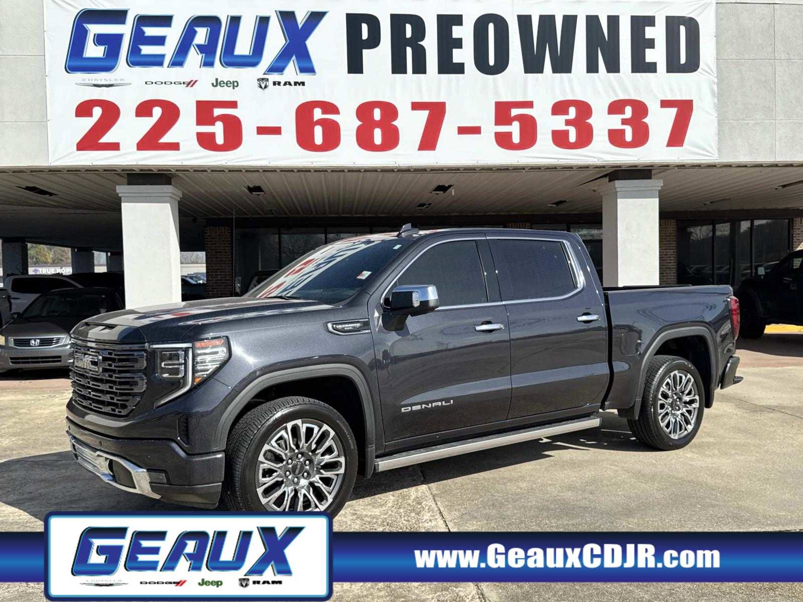 Used 2025 GMC Sierra 1500 Denali Ultimate image 1