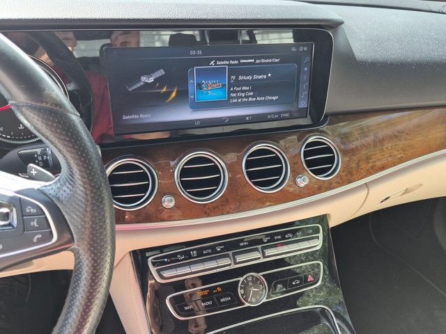 Used 2017 Mercedes-Benz E 300 image 8
