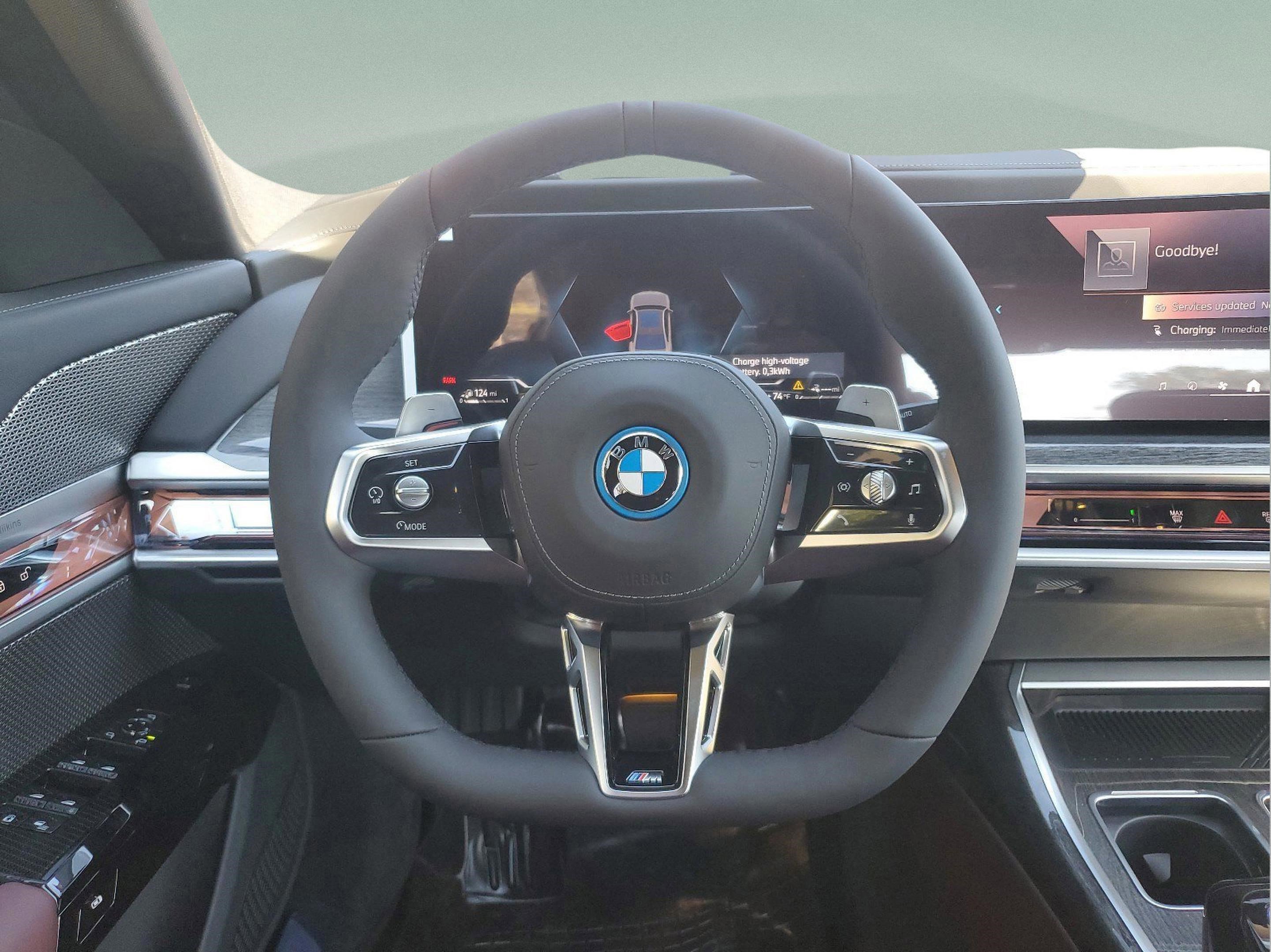 Used 2025 BMW 750e xDrive 750e xDrive image 14