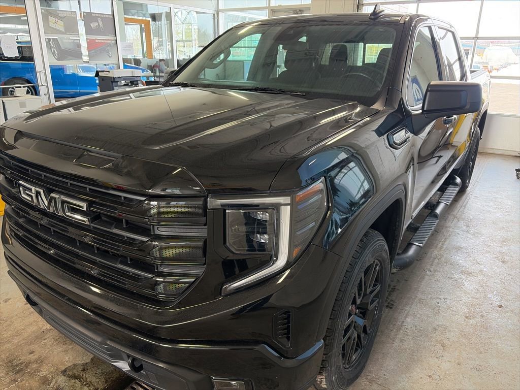 Used 2023 GMC Sierra 1500 Elevation w/ Preferred Package image 13